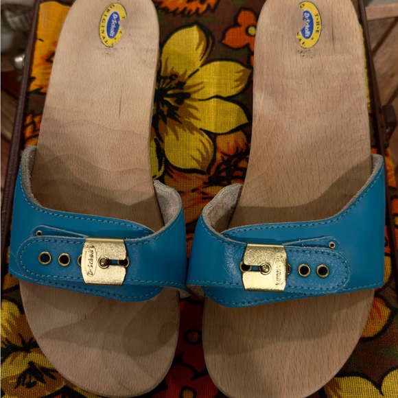 Dr. Scholl's Shoes - Vintage Dr. Scholls turquoise wooden clog slide sandals
